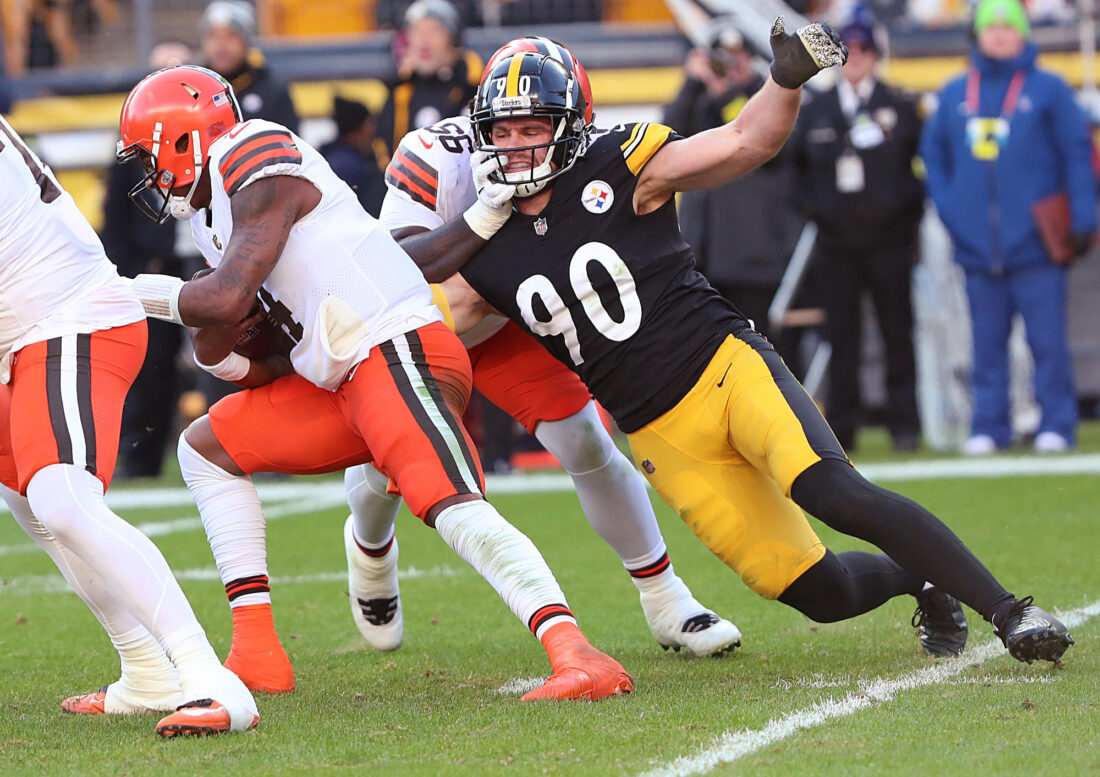 Steelers take down Browns, 2814, but miss out on playoffs after